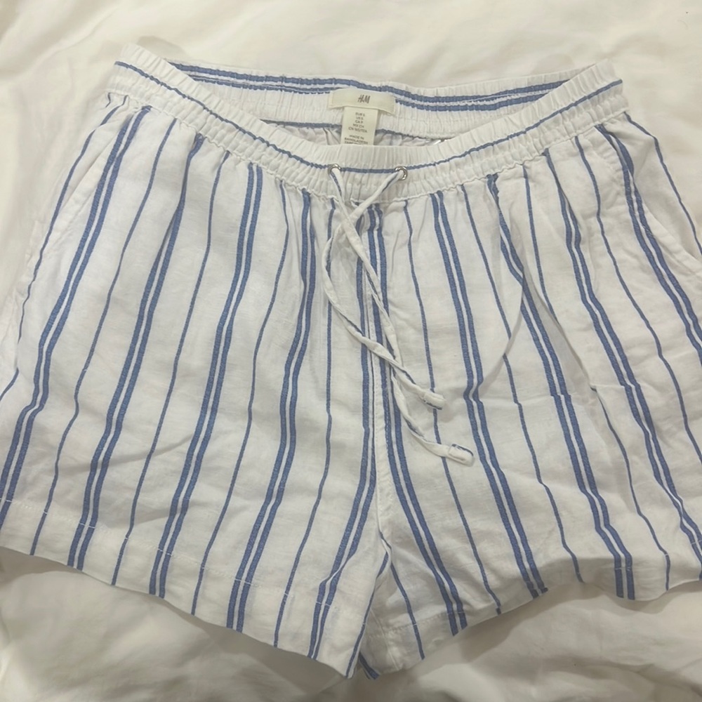 Linen shorts